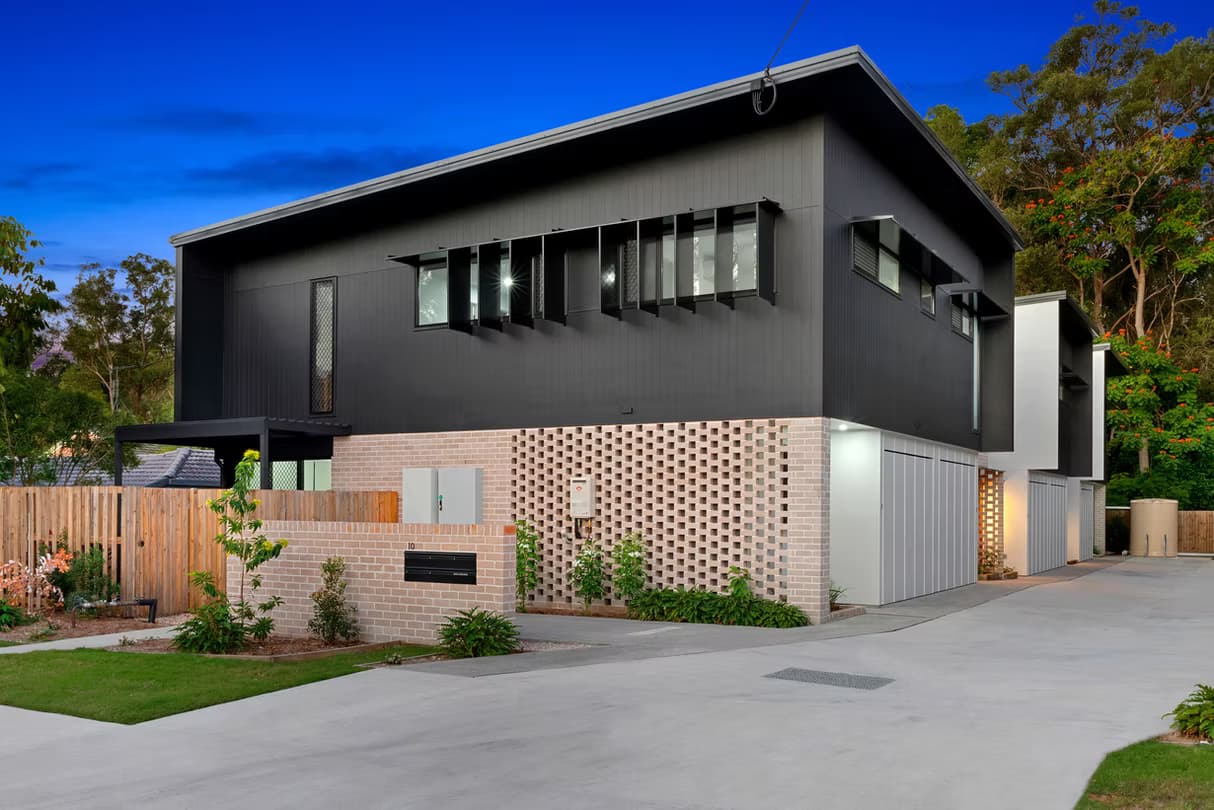10 Aragorn St