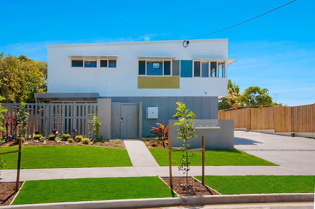 13 Larkin Street